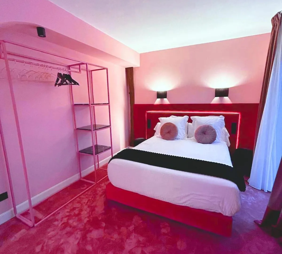 Lemon Suites Santander 0*,  Spain