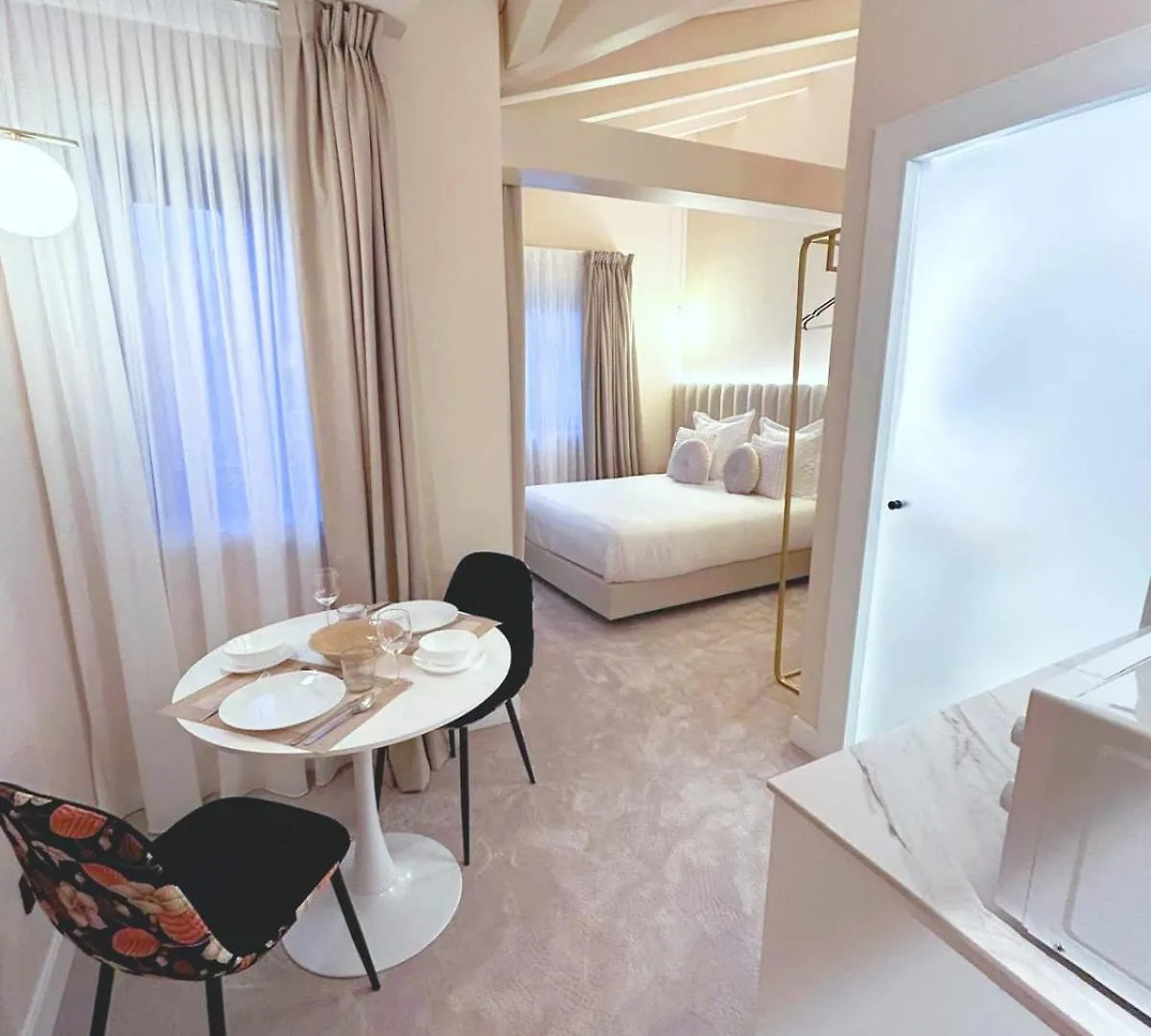 Lemon Suites Santander Apartment
